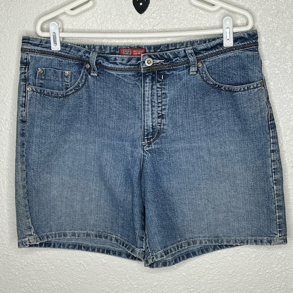 Faded Glory Blue Jean Shorts Sz 16 - Picture 2 of 6